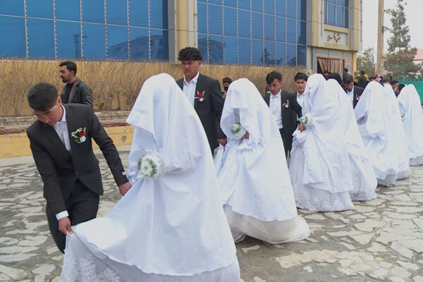 Afghans celebrate birthday anniv. of Imam Al-Mahdi through joyful traditions