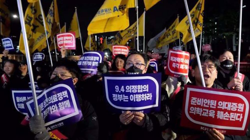 South Korea threatens protesting doctors with prosecution as strike rages