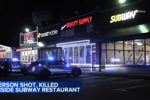 Security guard shot, killed at West Side Chicago dollar store