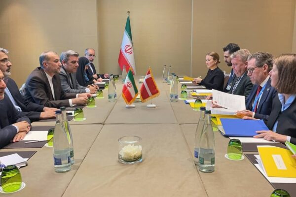 Iran FM meets Denmark FM, UN High Commissioner in Geneva