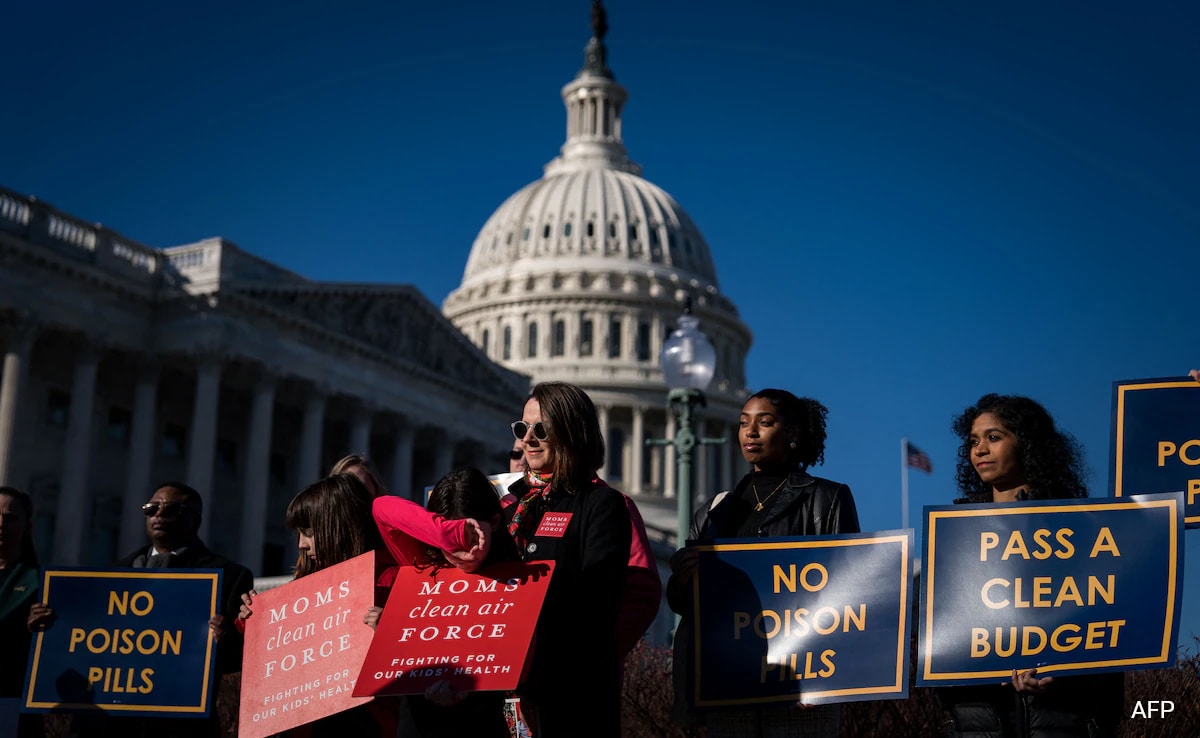 US House Votes To Prevent Government Shutdown