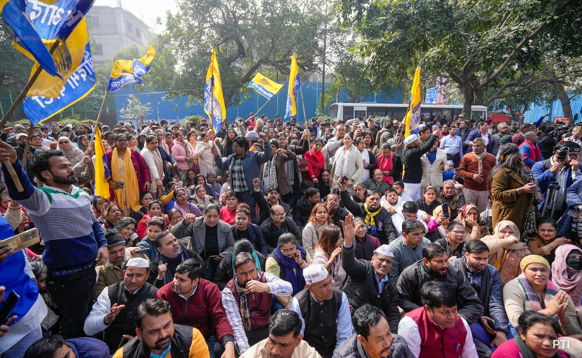 AAP Supporters Protesting In Chandigarh Over Mayoral Polls Results Detained