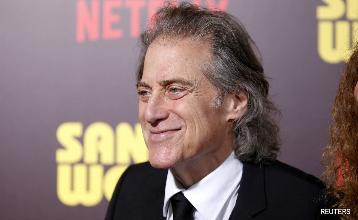 Comedian And 'Curb Your Enthusiasm' Actor Richard Lewis Dies At 76