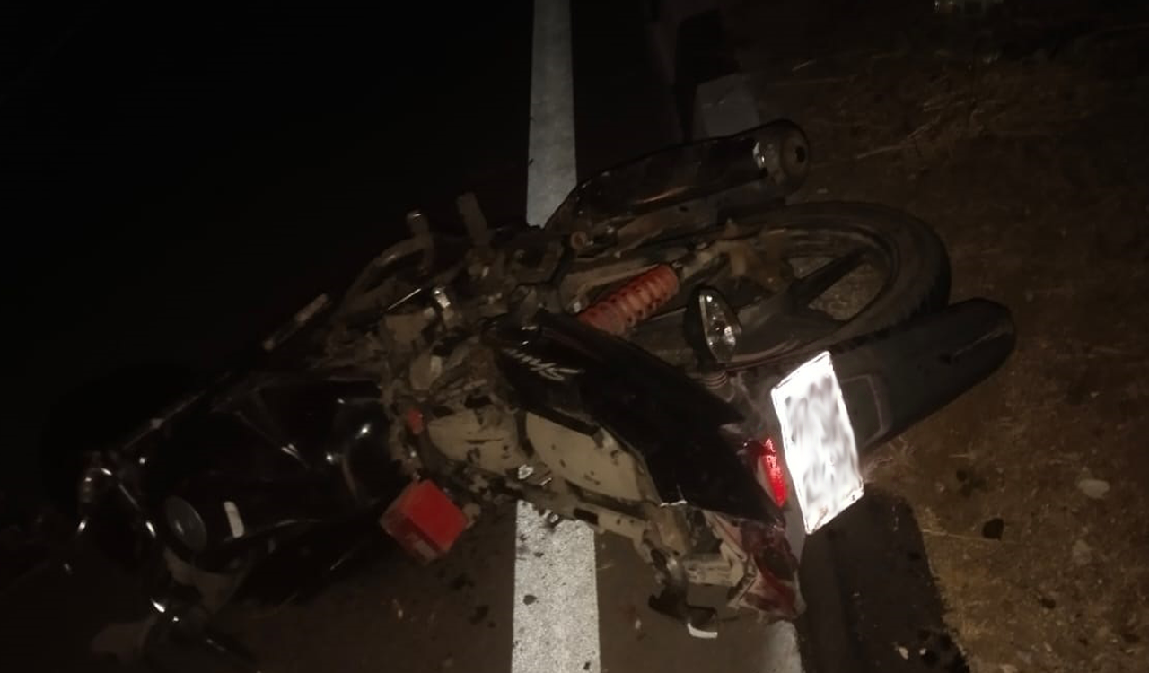 Car-bike accident claims three lives, one injured in Medak