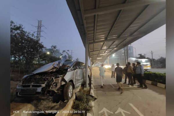 Hyderabad: Car crashed into cycling track at Nanakramguda