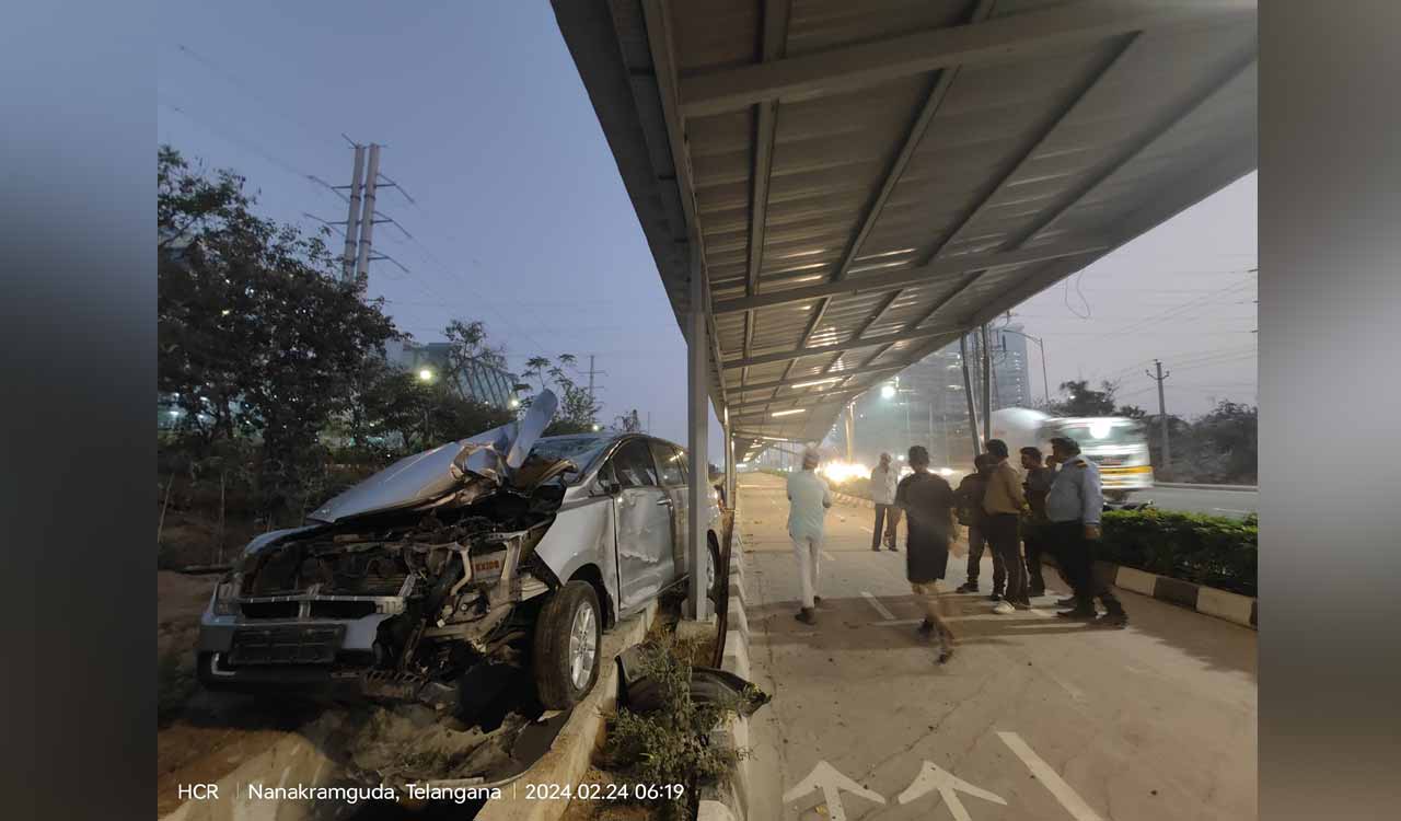 Hyderabad: Car crashed into cycling track at Nanakramguda