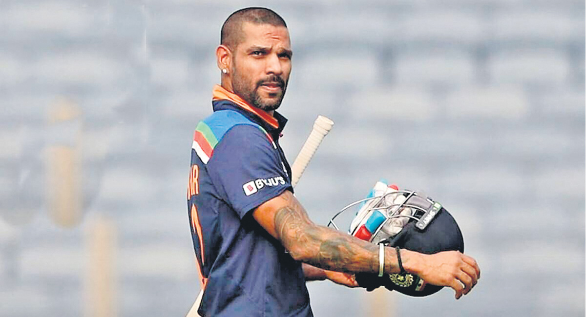 Shikhar Dhawan hits 39 on return