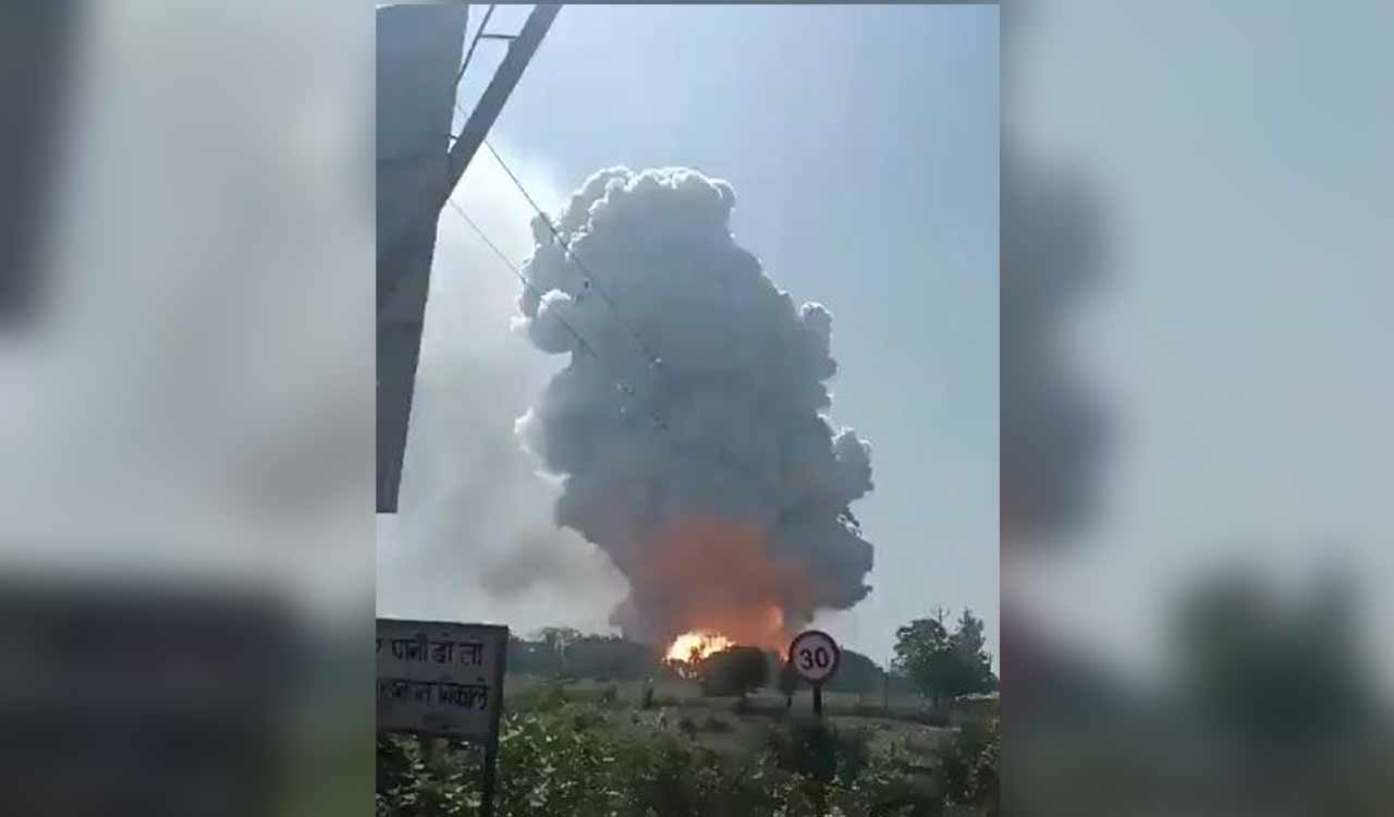 WATCH: 7 persons killed, several injured in blaze at firecrackers unit in Madhya Pradesh