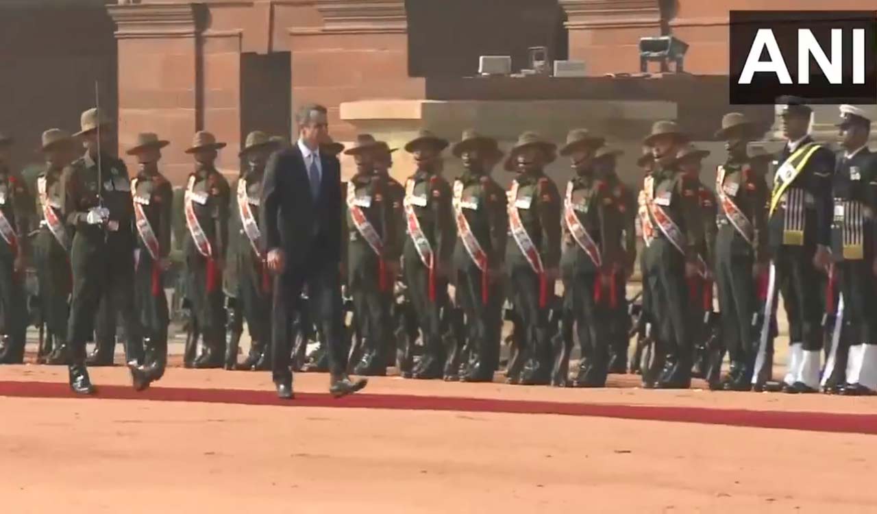 Greek PM Mitsotakis receives guard of honour, meets PM Modi at Rashtrapati Bhavan