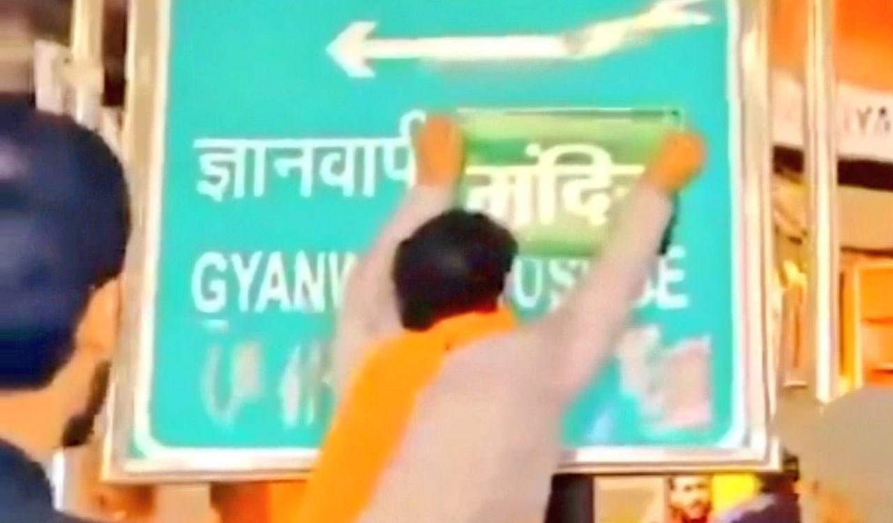 Man booked for pasting temple’s sticker on Gyanvapi Mosque signboard