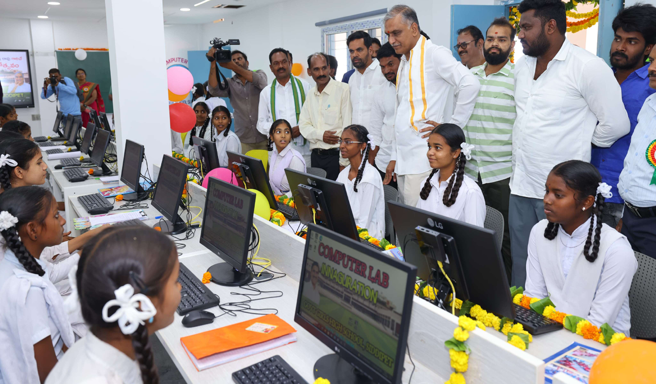 Harish Rao seeks 10GPA as return from 10th class students after providing computer lab