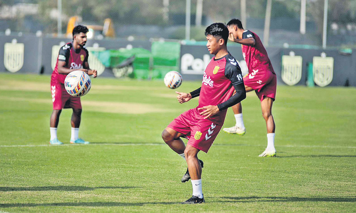 Hyderabad FC keen to keep a clean sheet: Head coach Singto