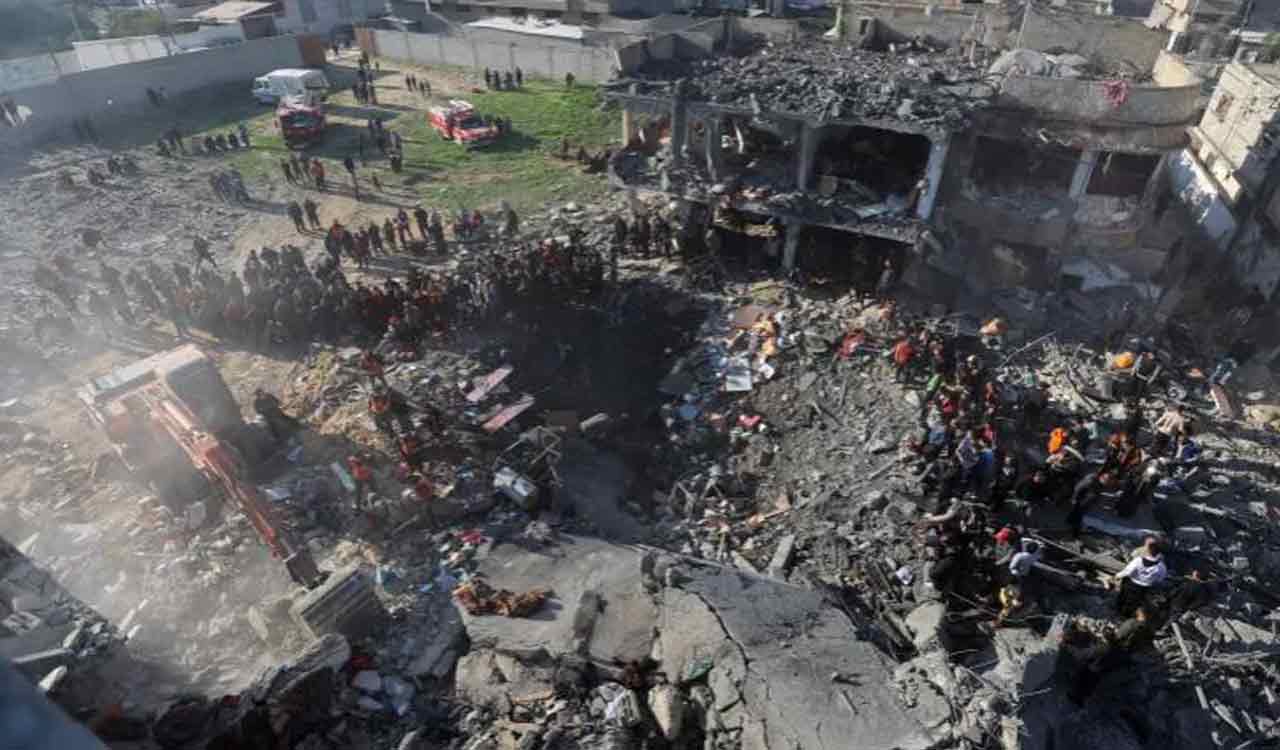 Israeli bombings in bentral Gaza leave 40 dead, 100 injured: Hamas