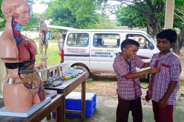 Telangana: Jignyasa, science lab on wheels turns boon for rural students, teachers