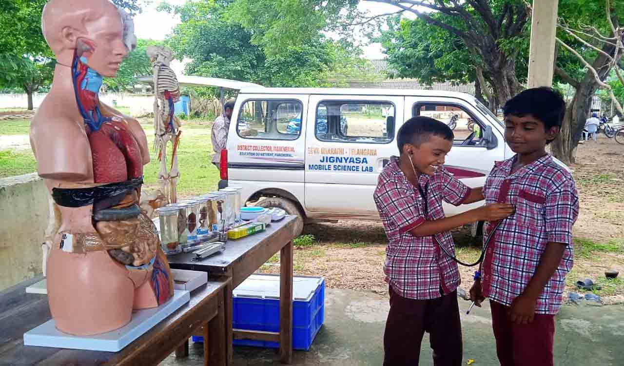 Telangana: Jignyasa, science lab on wheels turns boon for rural students, teachers