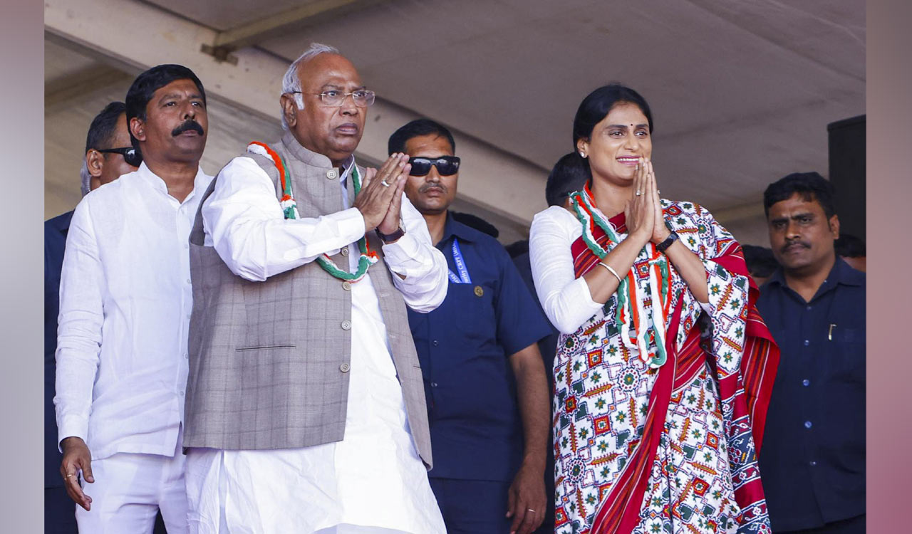 AP polls: Kharge kicks off Congress’s campaign; promises Rs 5,000 a month for poor