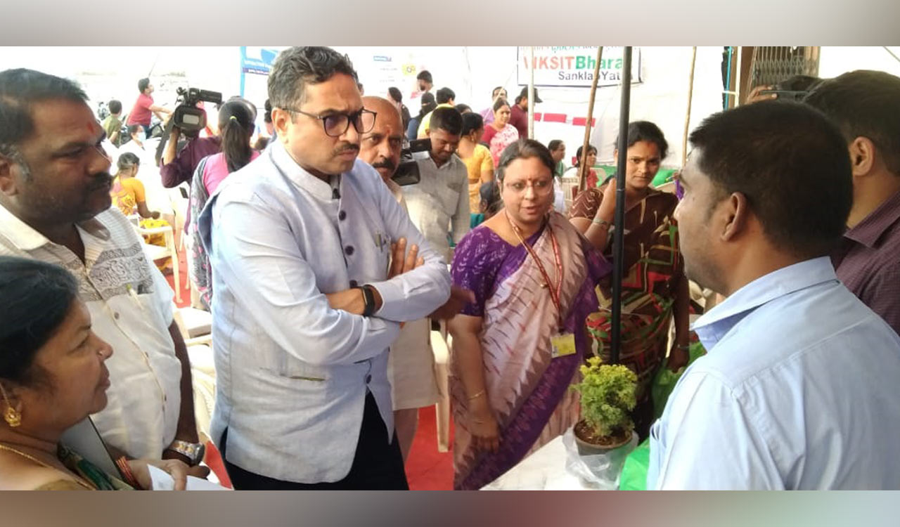 MIB Secretary holds meet with Heads of all media units of Telangana