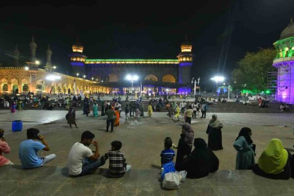 Muslims around Hyderabad observe Shab-e-barat