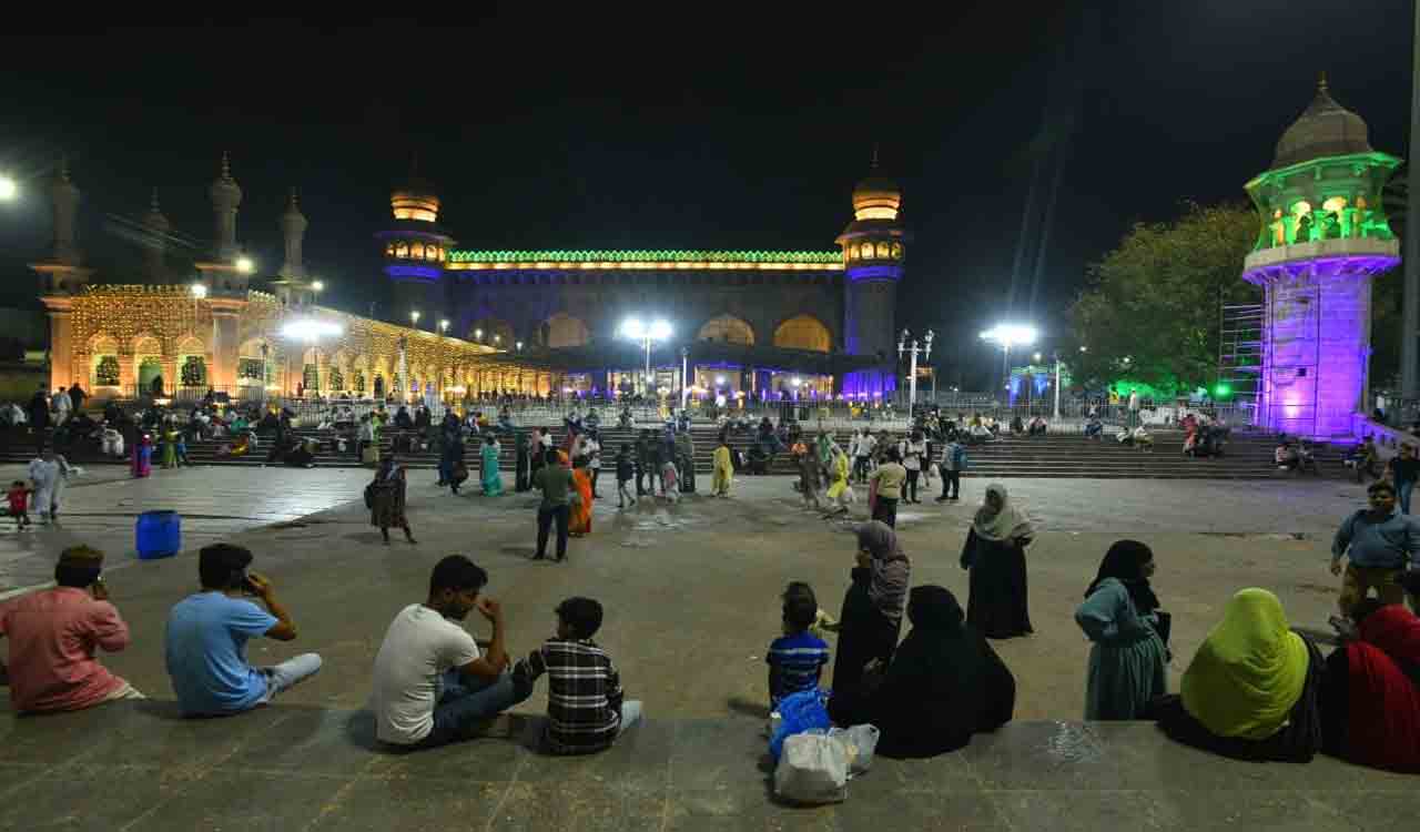 Muslims around Hyderabad observe Shab-e-barat