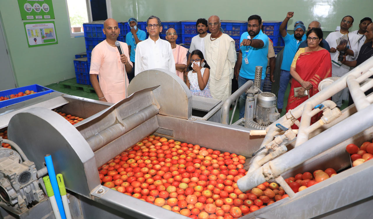 Govts alone cannot feed hungry, NGOs like Akshaya Patra needed: Former CJI