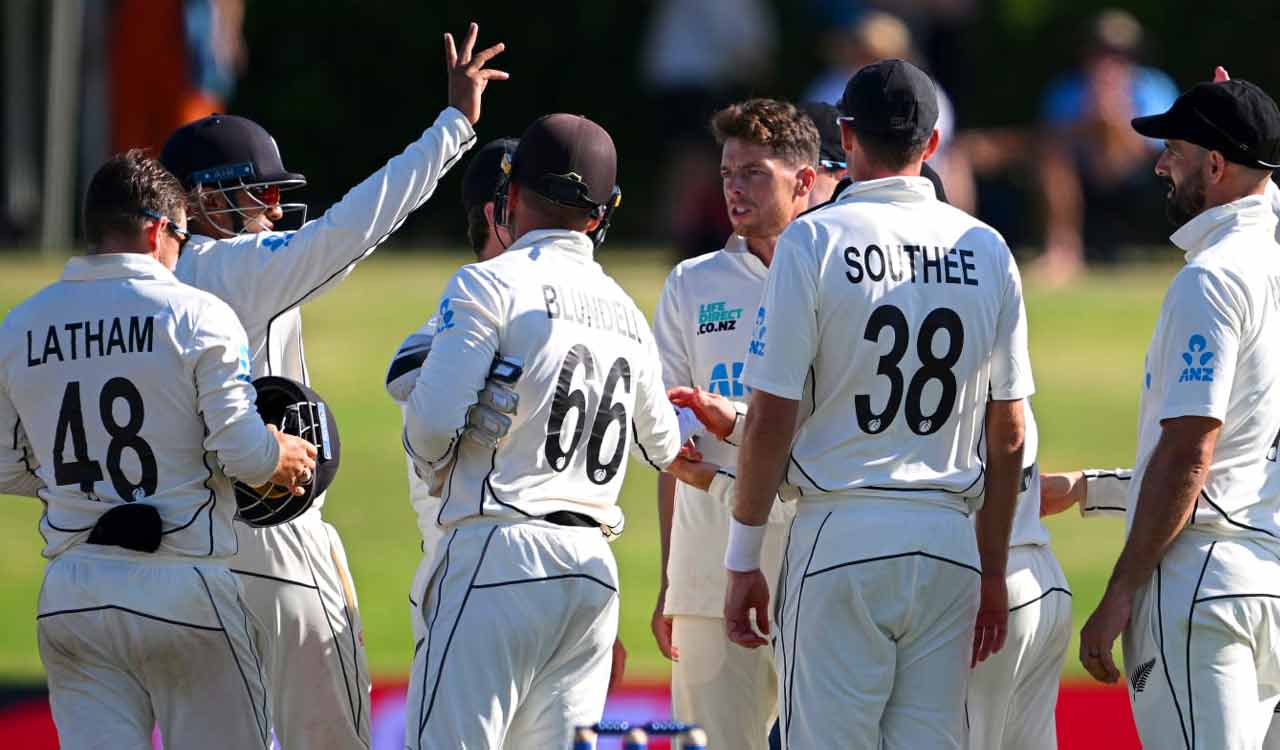 New Zealand tops WTC25 standings with 281-run win