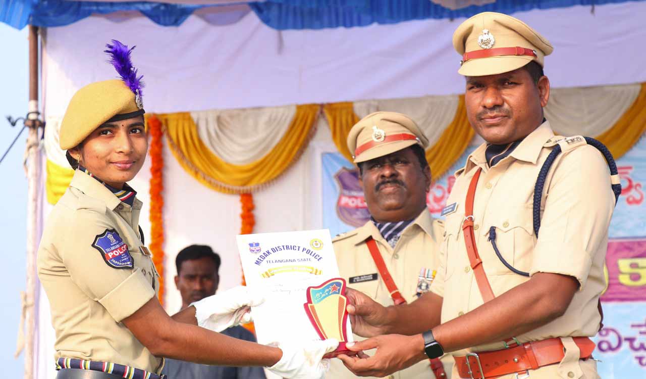 Maintain physical fitness, Medak SP tells cops