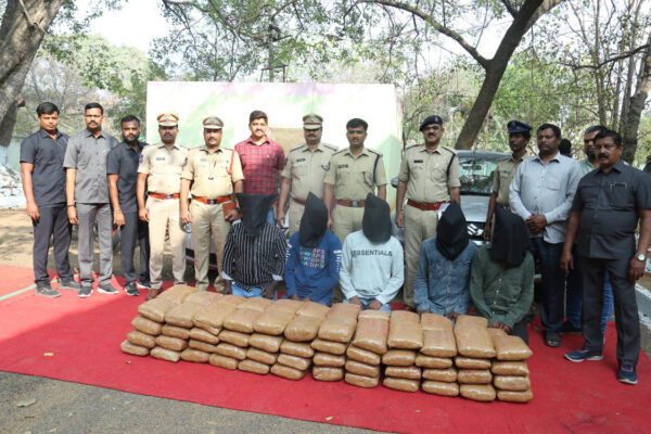 Cops nab five with 190 kg of ganja in Sangareddy