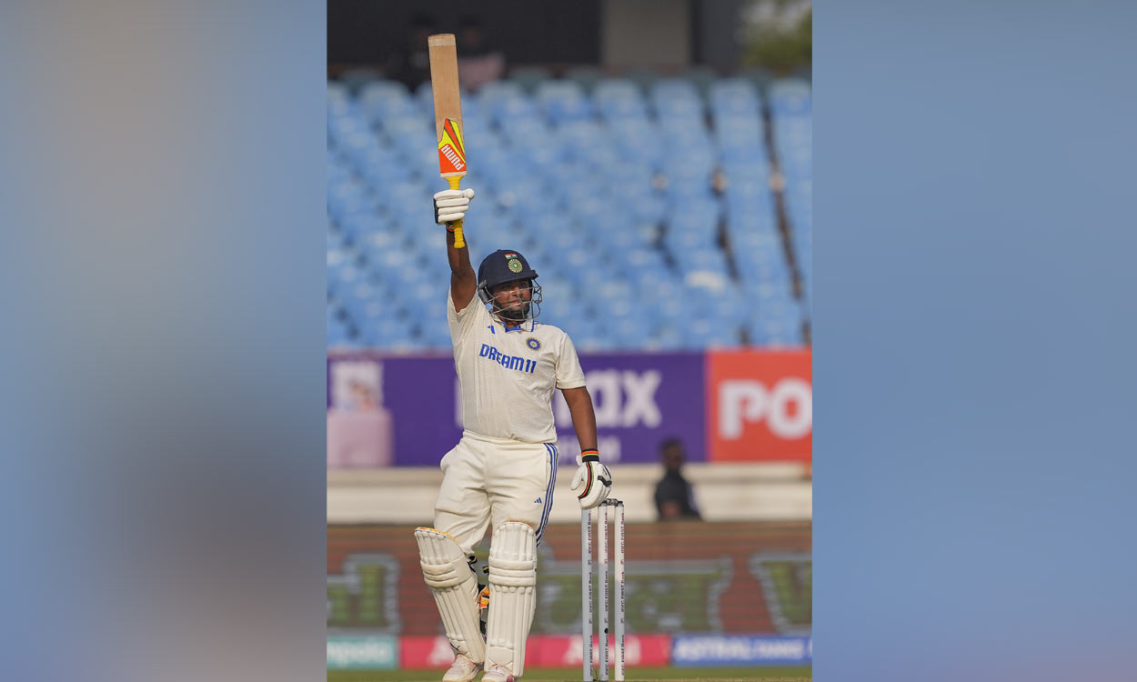 Sarfaraz Khan receives special call from his brother Musheer after memorable Test debut