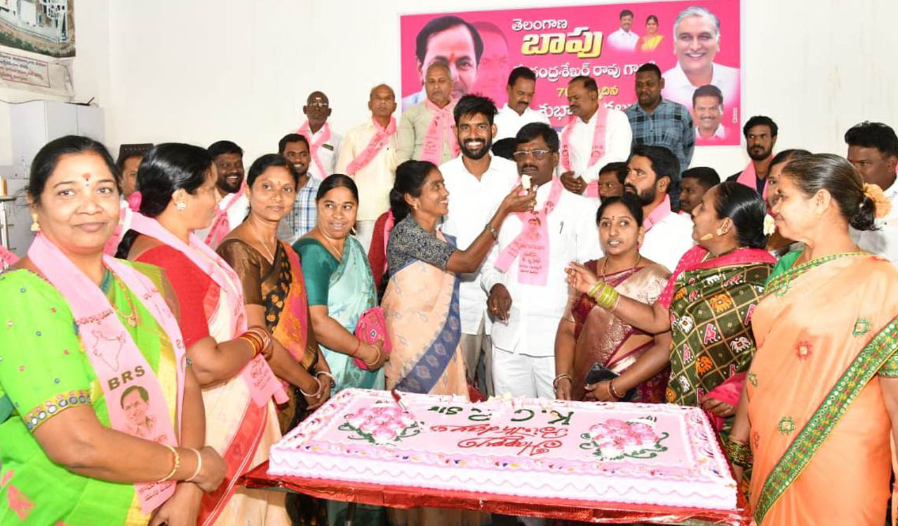 Siddipet: KCR’s birthday celebrated on a grand note