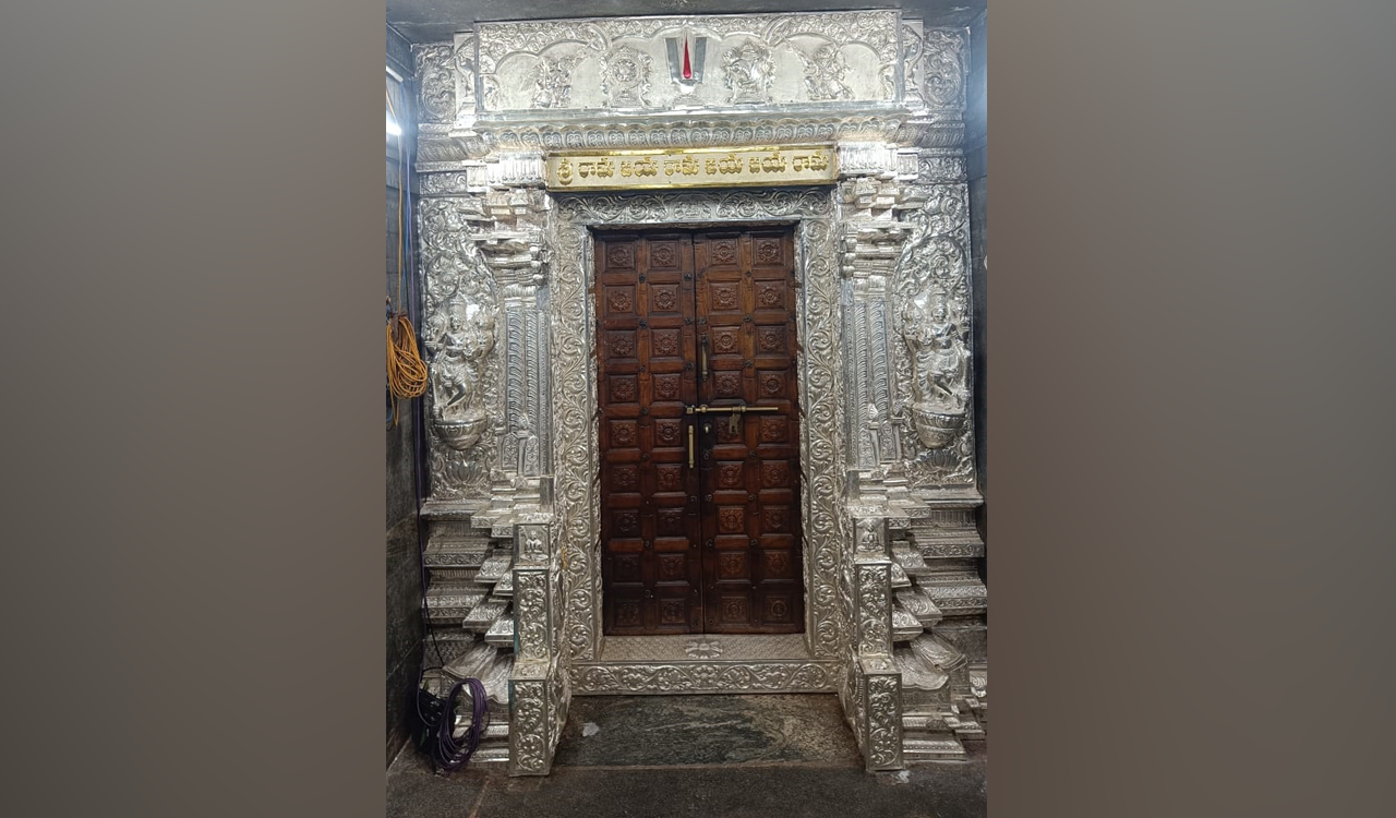 Silver Nakashi art work adorns Bhadradri Temple’s inner entrance