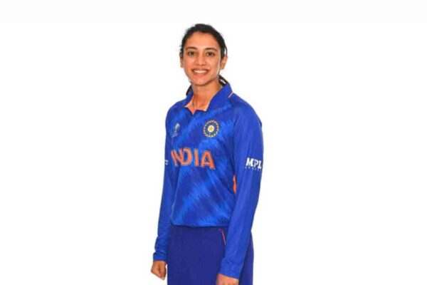 WPL 2024: RCB skipper Smriti Mandhana wins toss, opts to field against Gujarat Giants