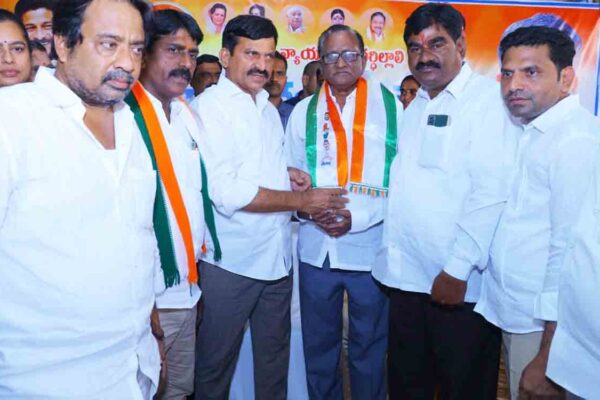 Kothagudem ZP chairman  joins Congress