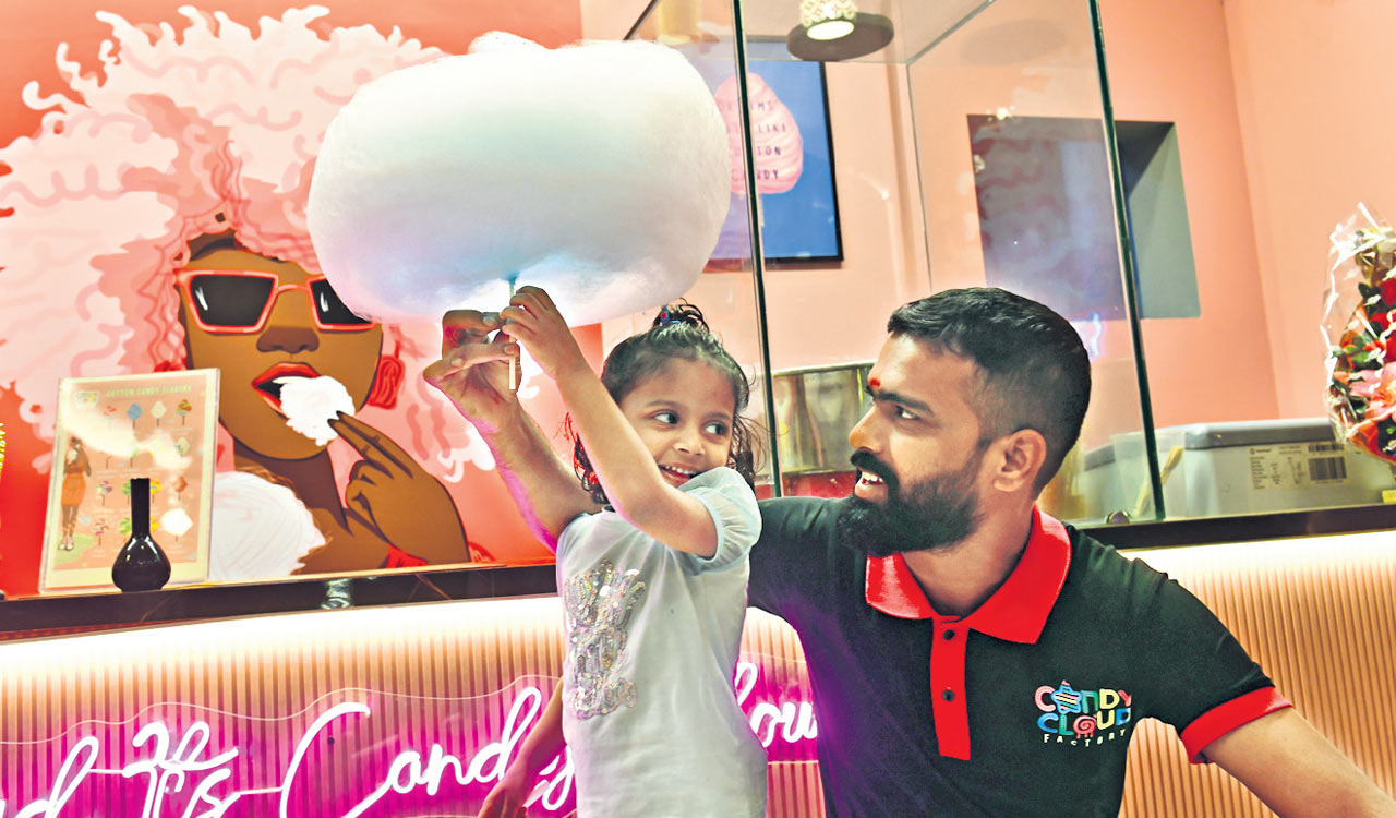 This cotton candy themed café in Hyderabad is set to fuel childhood cravings