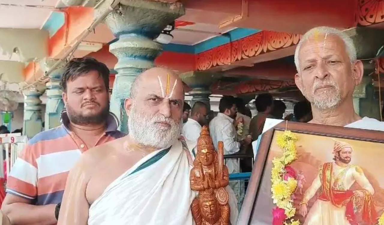 Hyderabad: Chhatrapati Shivaji Jayanti celebrated at Chilkur Balaji Temple