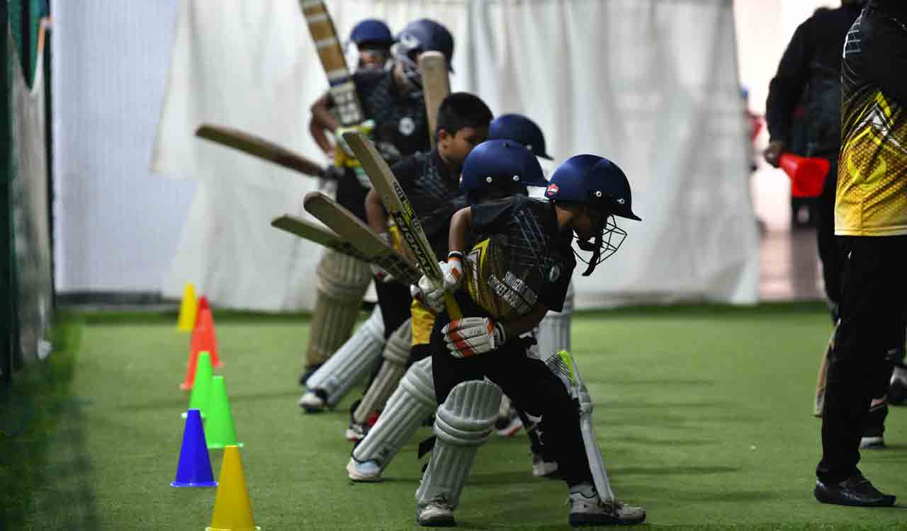 Hyderabad: Mini box cricket facility at Madhura Nagar metro station