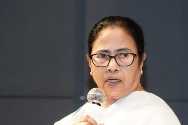 Gas Cylinder May Cost Rs 2,000 If BJP Returns To Power: Mamata Banerjee