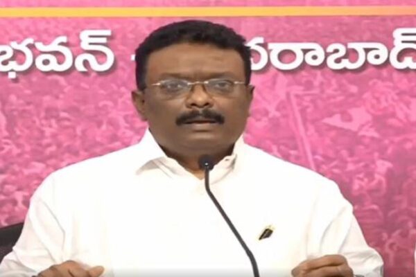 Dasoju slams Congress on Maha lakshmi LPG and Gruha Jyothi