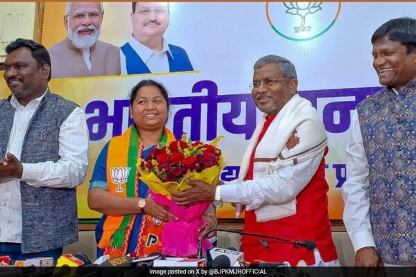 "It Takes Only Family Along": Jharkhand MP Quits Congress, Joins BJP