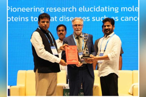 Hyderabad: Nobel laureate Prof Semenza receives Genome Valley Excellence Award