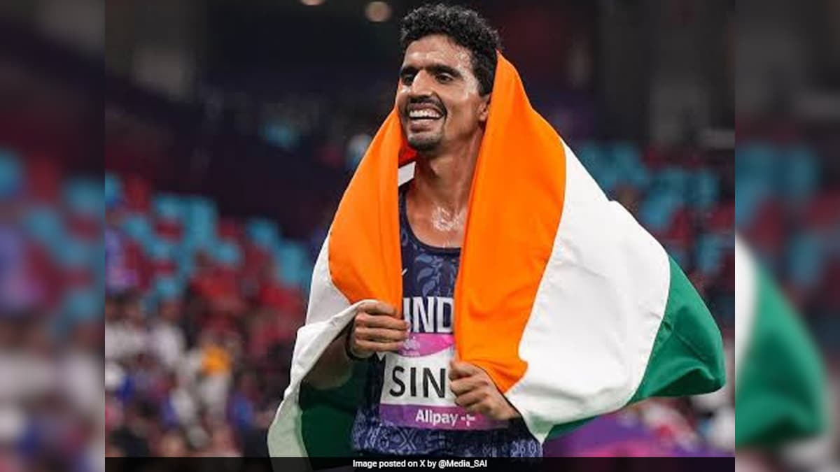 Gulveer Singh Wins 3000m Gold In Asian Indoor Championships