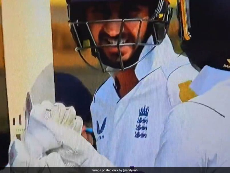 "Hindi Nahi Aati": Sarfaraz Mocks Bashir, England Star's Reply Is Viral