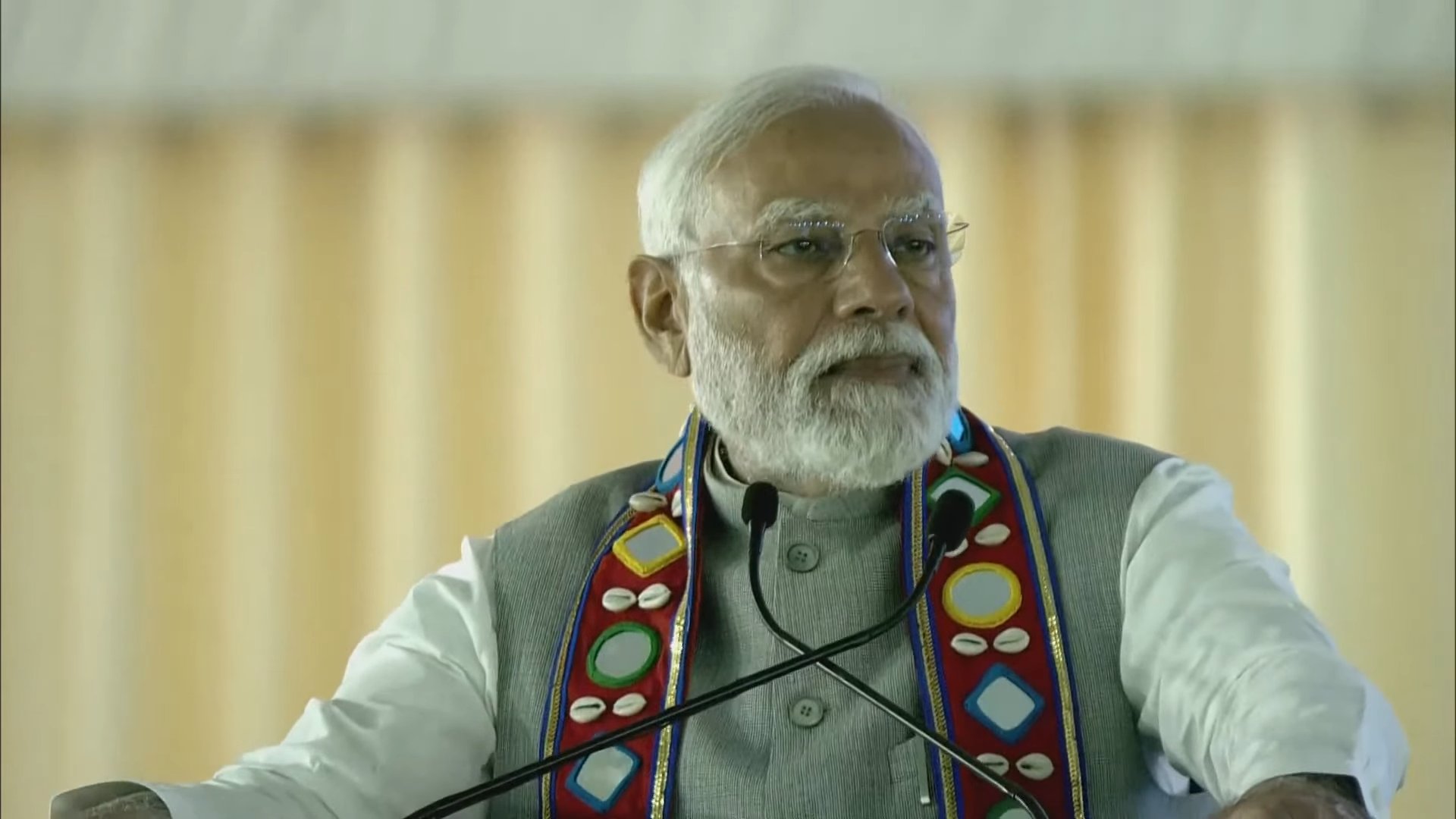 "Money Announced For Farmers Were Looted": PM Modi Attacks INDIA Bloc