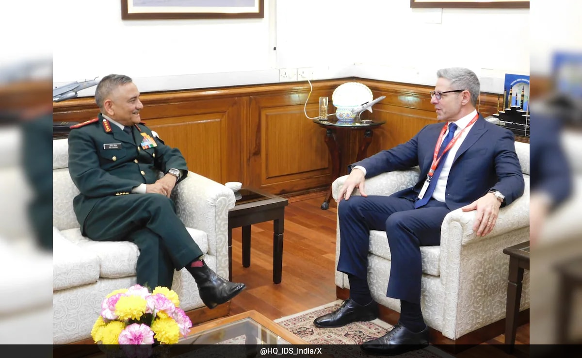 Chief Of Defence Staff, US Indo-Pacific Command Affirm Strong Defence Ties