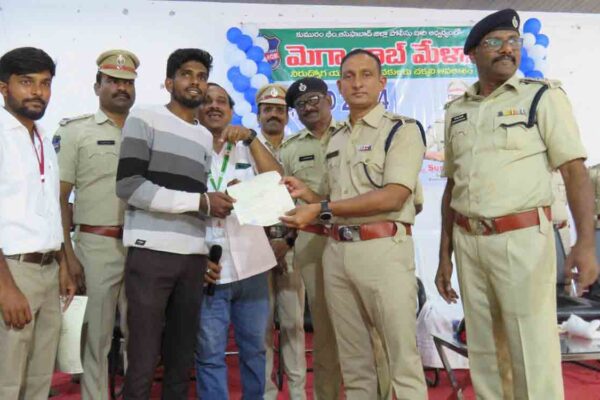 Over 800 candidates get placement in police mega job mela in Asifabad