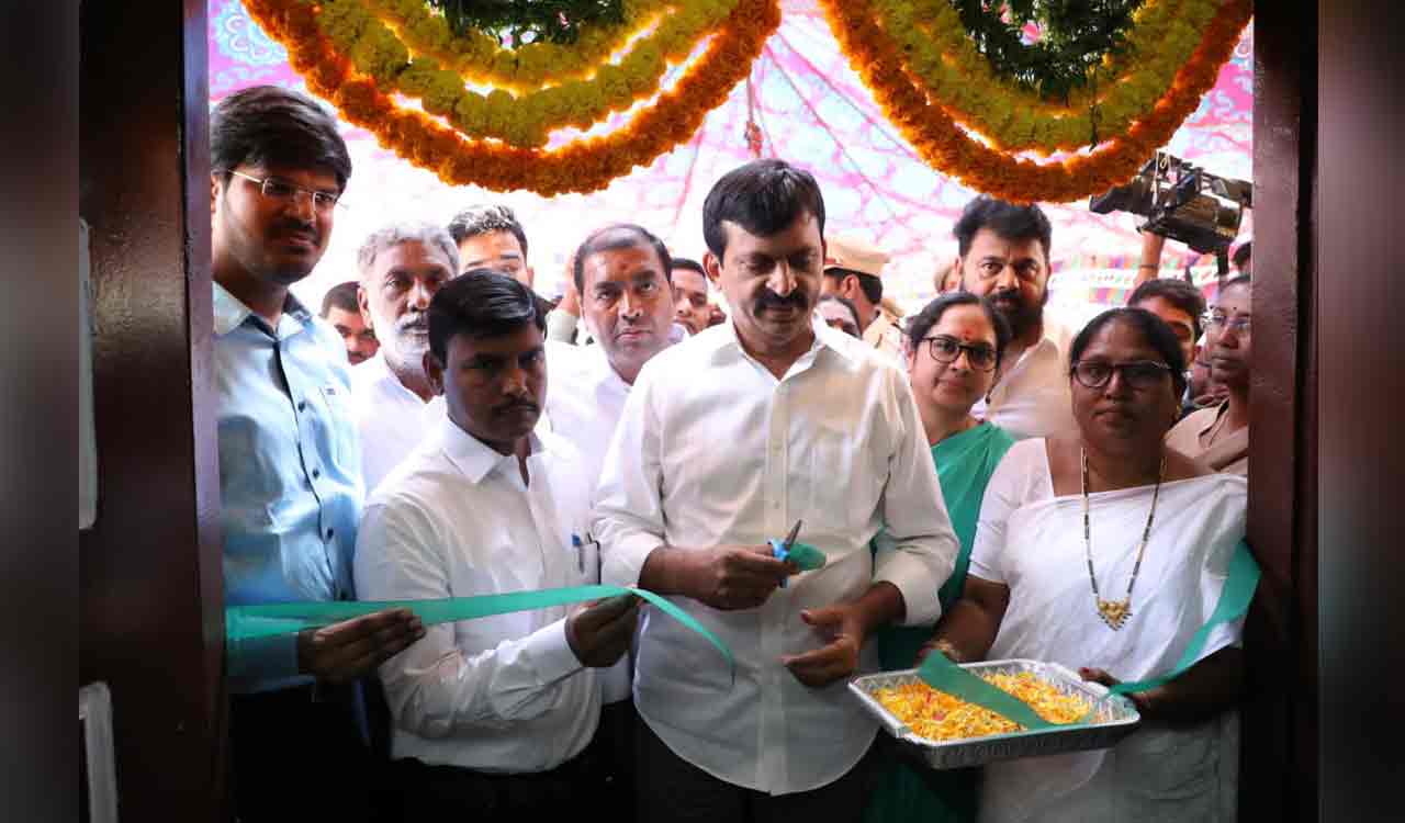 Ponguleti Srinivasa Reddy asks Govt. doctors to provide better health services to people