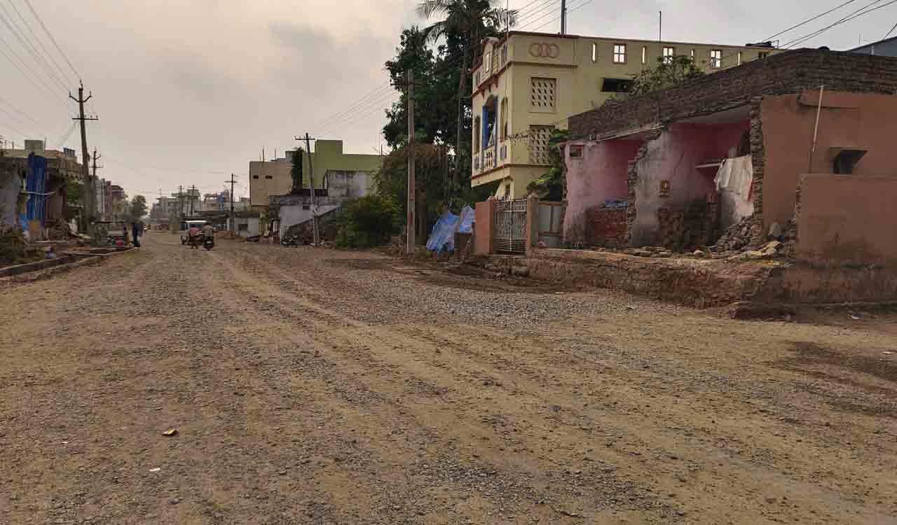 Mancherial: Widening of Saw mill-Tilaknagar road drags on