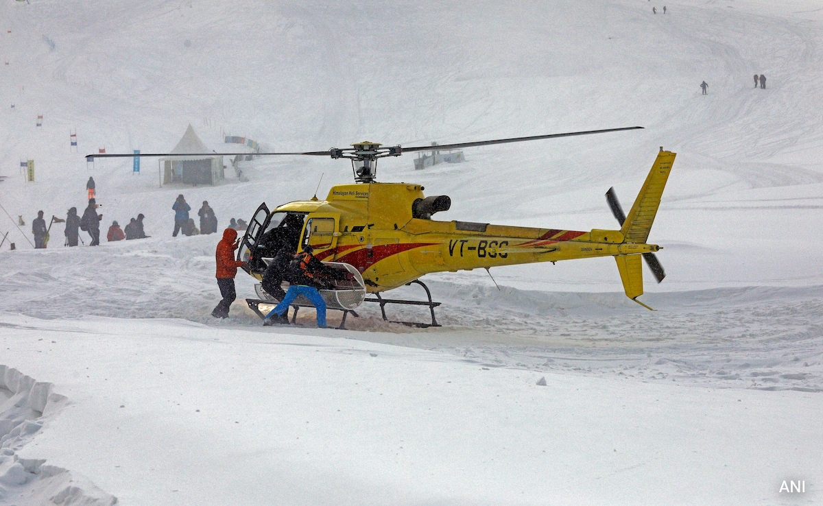 Russian Skier Dead After Avalanche In J&K's Gulmarg, 6 Others Rescued