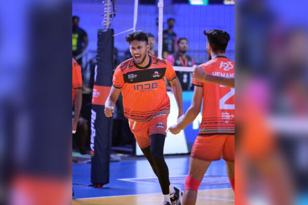 Hyderabad Black Hawks’ sensational comeback win stuns Mumbai Meteors