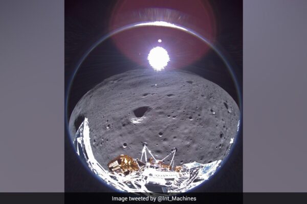 US Moon Lander Odysseus Shows "Crescent " Earth In Farewell Image