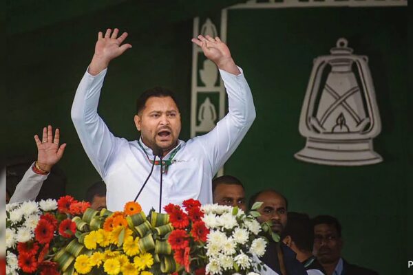 A Hrithik Roshan Song In Tejashwi Yadav's Dig At Nitish Kumar